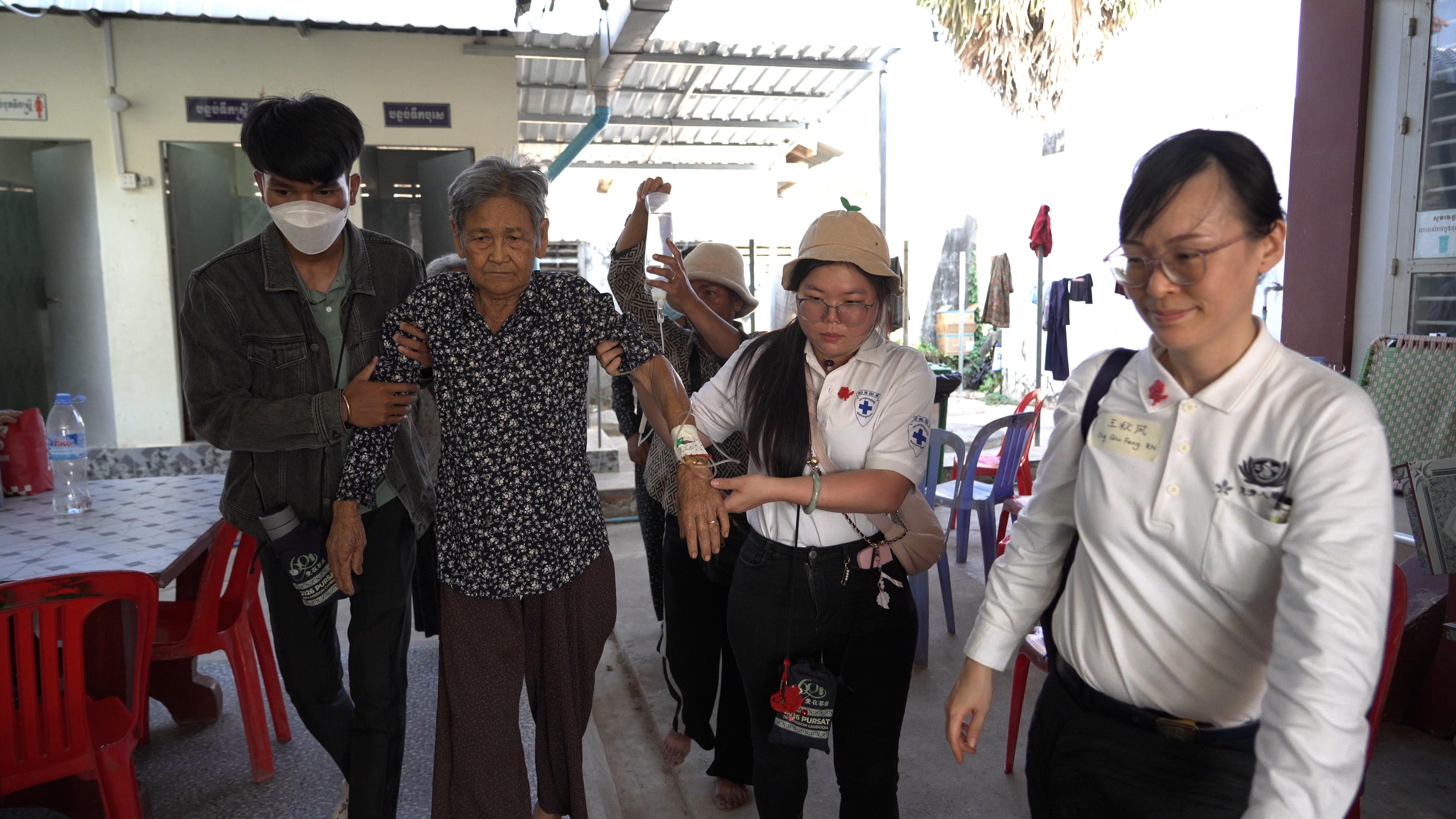 用爱守护 医护团队守住关键一刻